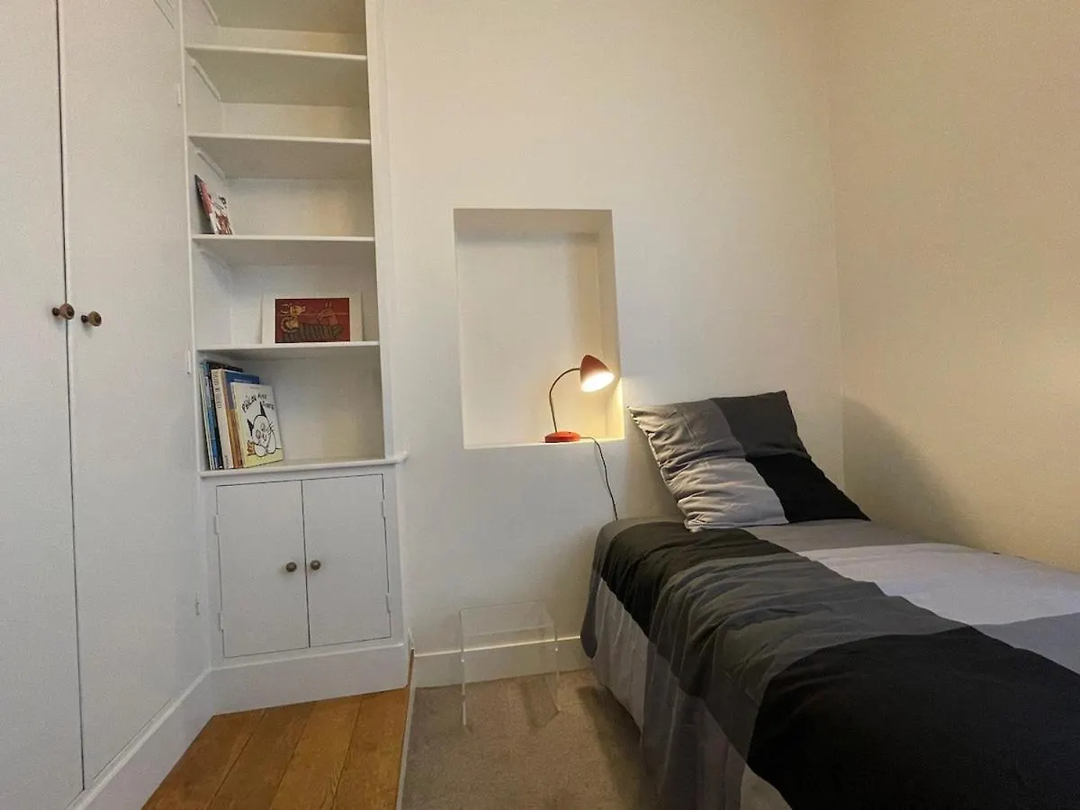Appartement Le Marais Vue Et Metro Ligne 1, 11 Et Rer A, B à Paris France